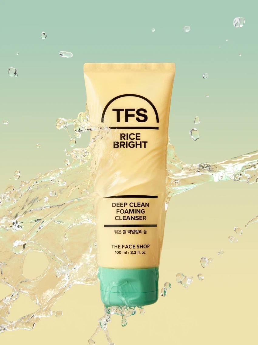 The Face Shop Malkeun 米 Yakalkalri 洁面泡沫 100ml