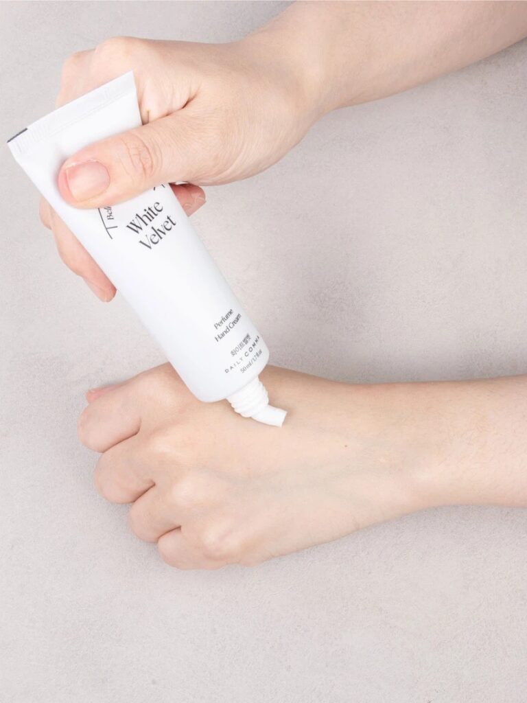 [白色Belbet]Dailycomma Belro Deu 香氛护手霜 50ml