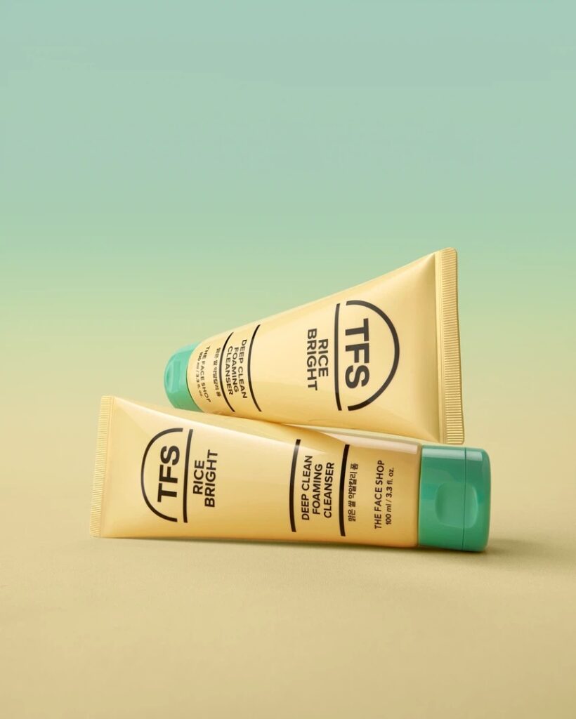 The Face Shop Malkeun 米 Yakalkalri 洁面泡沫 100ml