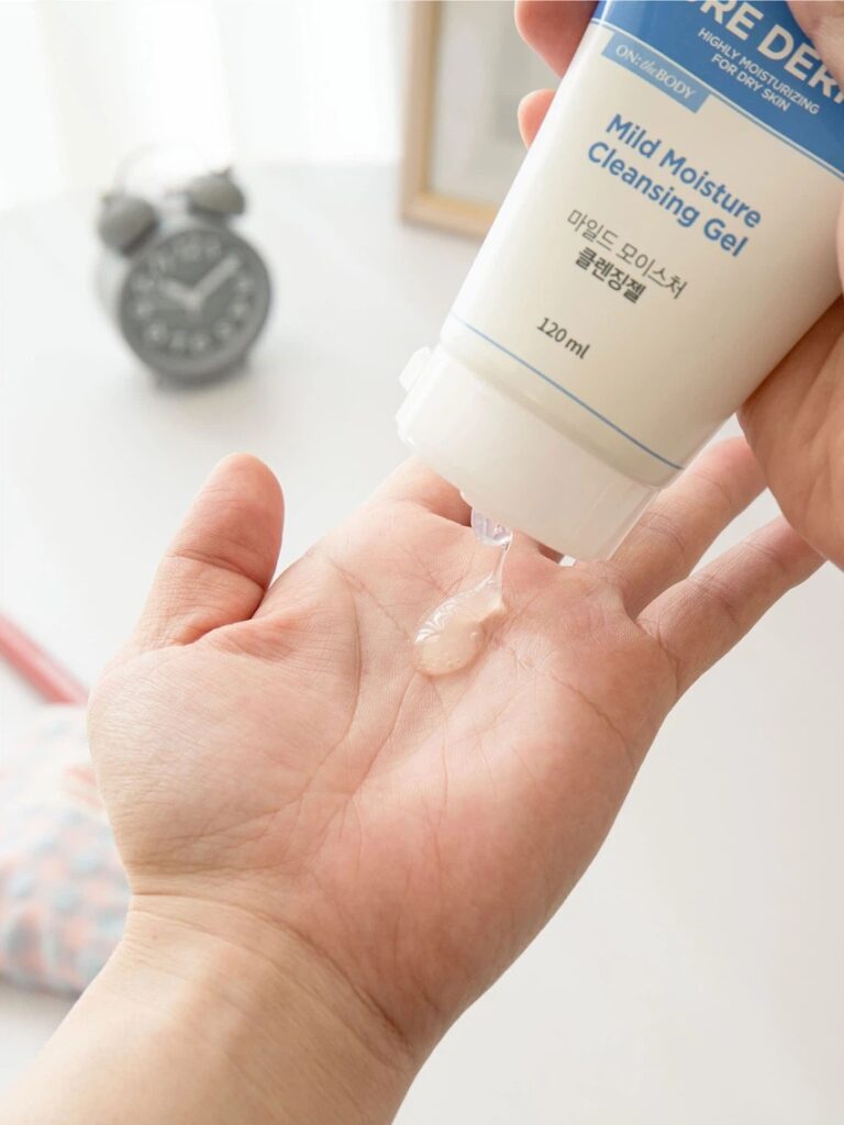 On The Body Pyueo皮肤科学型 温和保湿 Keulrenjing 凝胶 120ml