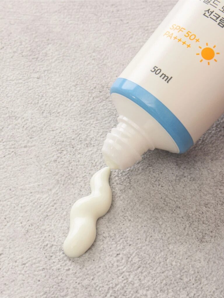 On The Body Pyueo皮肤科学型 温和保湿 防晒霜 50ml